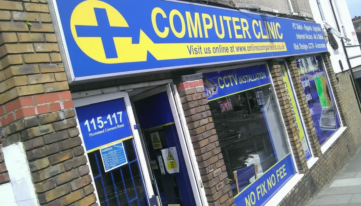 Computer Clinic shop front at 115-117 Plumstead Common Road, SE18, laptop and computer repair shop in South East London